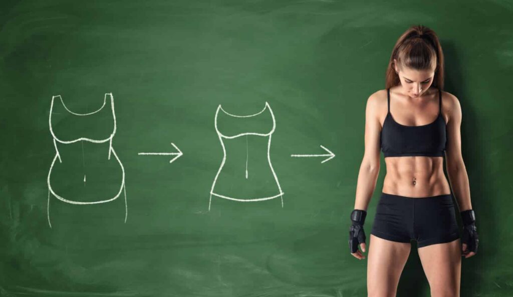 evolução de uma mulher fitness após dieta da sopa