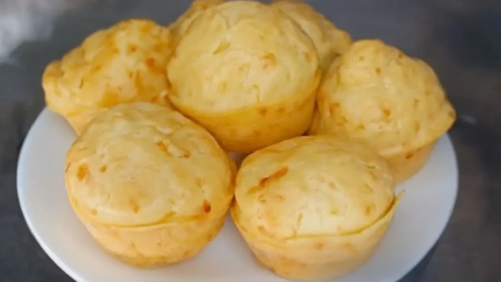 Mini pão com tapioca, maisena e 1 ovo