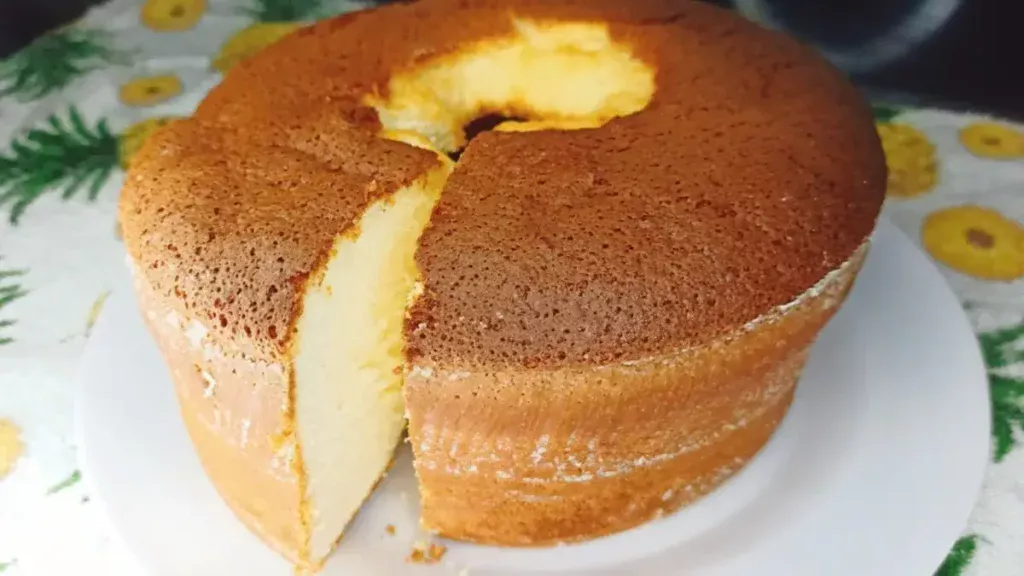 BOLO DE MAISENA FEITO COM SÓ 3 INGREDIENTES